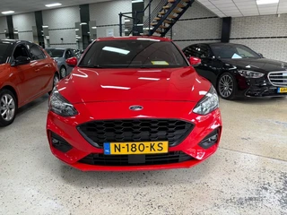Ford Focus – thumbnail 8