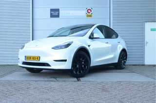 Tesla Model Y – thumbnail 1