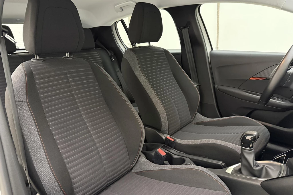 Peugeot 208 – foto 13
