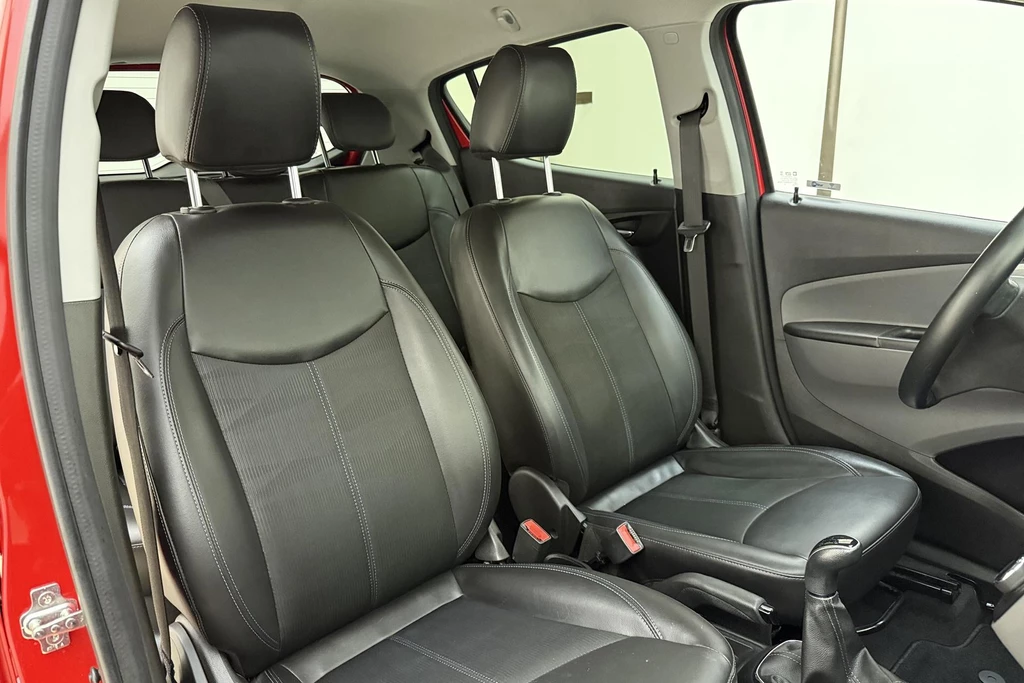 Opel KARL – foto 12