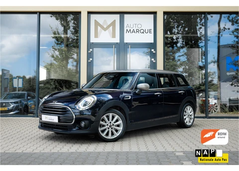 MINI Clubman Cooper Aut. |  Chili Business Edition+ | Navigatie | Apple CarPlay | LED | Stoelverwarming | 17" LM Velgen | Afneembare Trekhaak | Parkeersensoren | Comfort Access |
