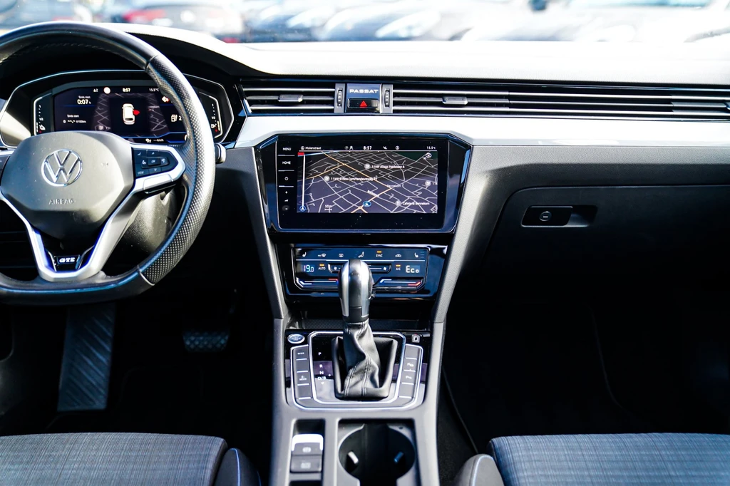 Volkswagen Passat – foto 24