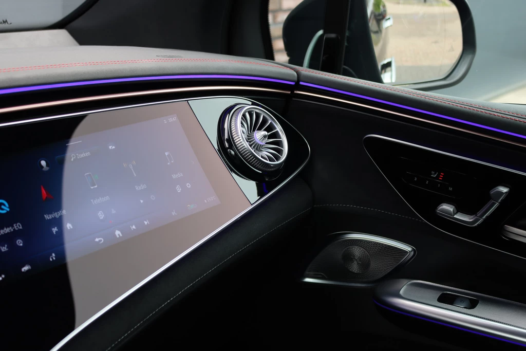 Mercedes-Benz EQE – foto 15
