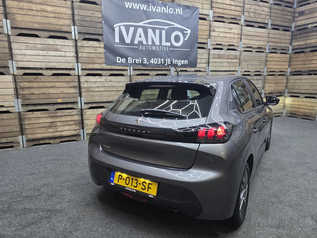 Peugeot 208 – foto 3