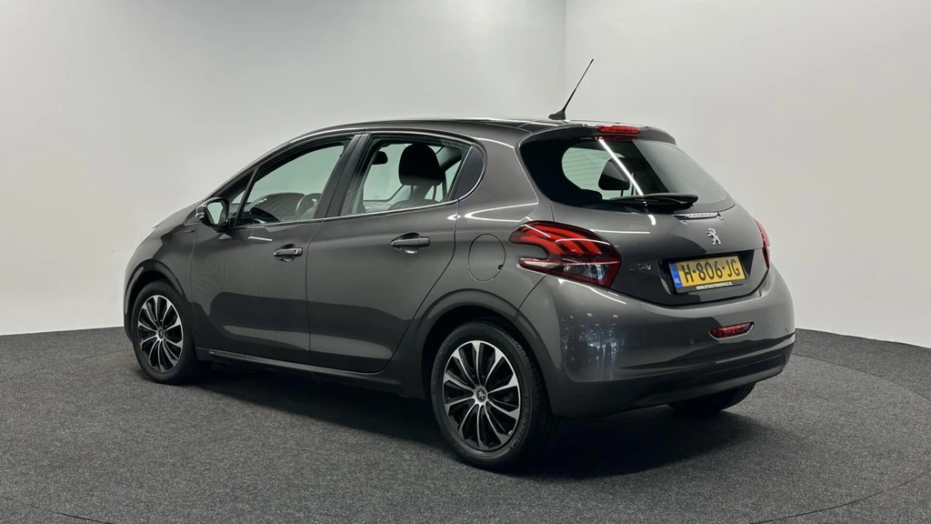 Peugeot 208 – foto 3