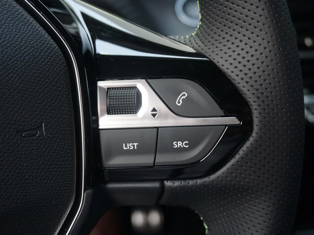 Peugeot e-2008 – foto 22
