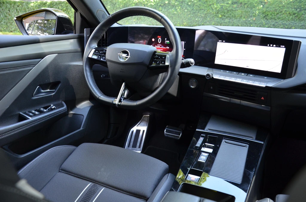 Opel Astra – foto 12