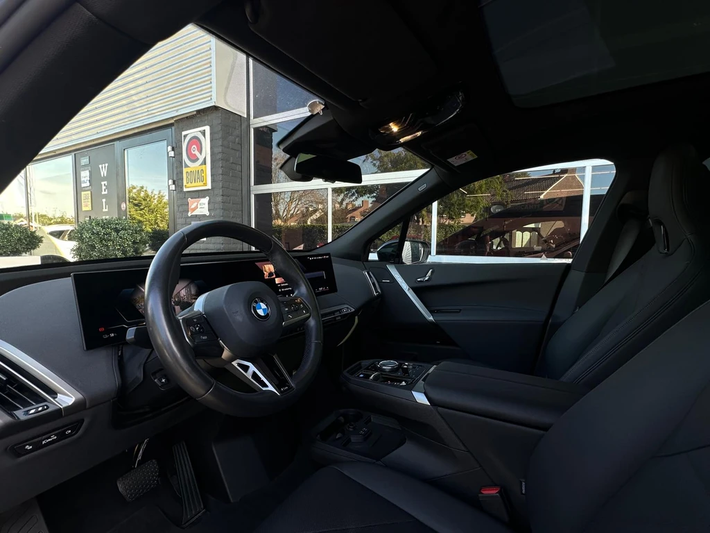 BMW iX – foto 11