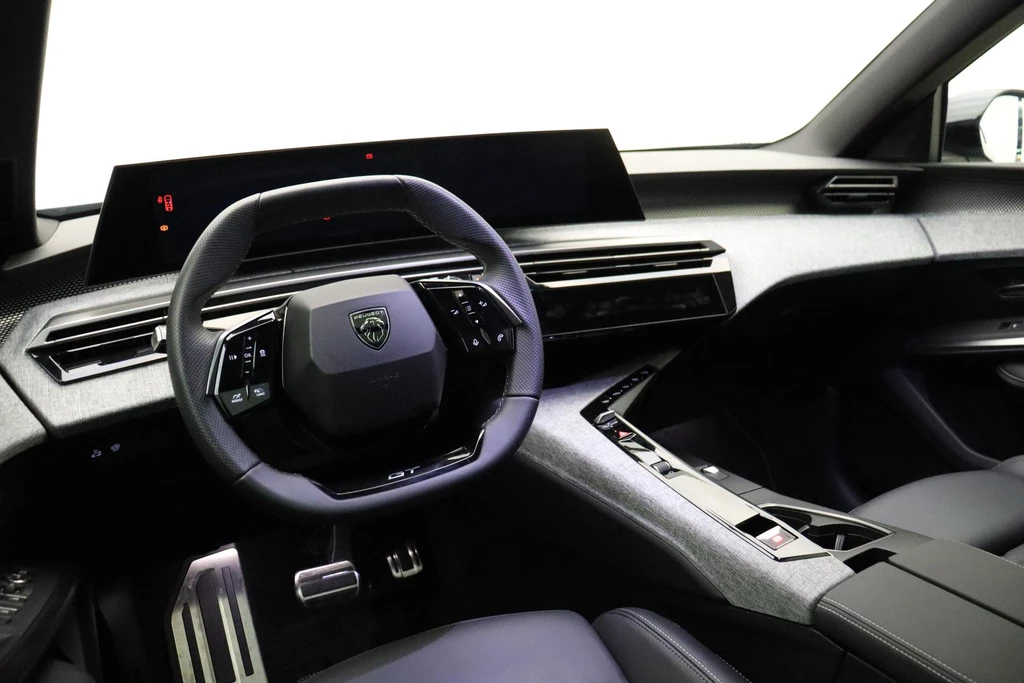 Peugeot e-5008 – foto 21