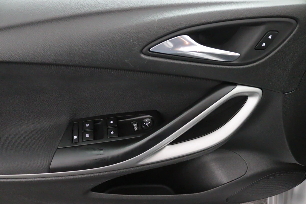 Opel Astra – foto 23