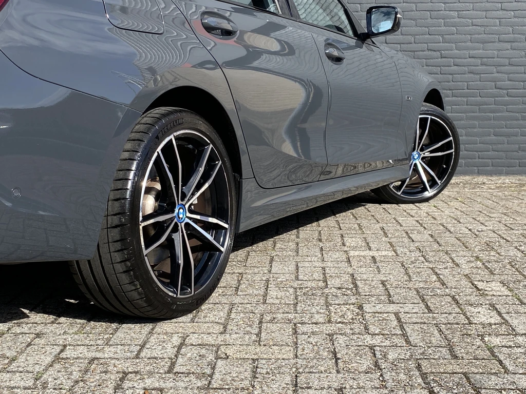 BMW 3 Serie – foto 11