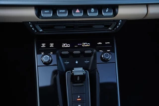Porsche 911 – thumbnail 22