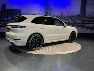 Porsche Cayenne – thumbnail 11