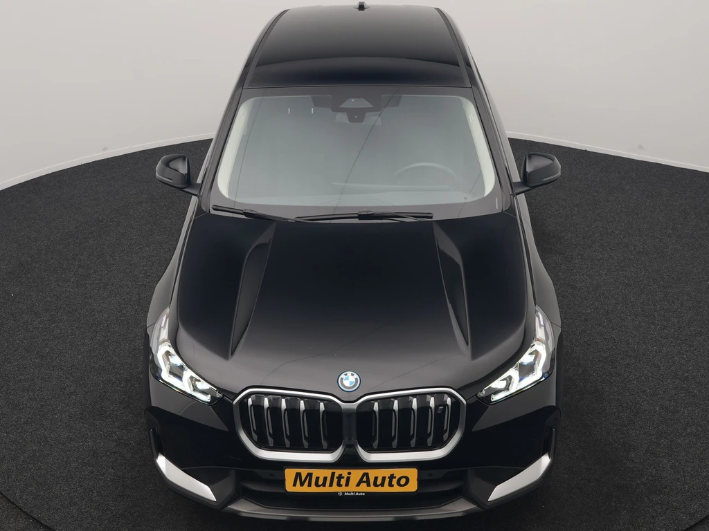 BMW iX1 – foto 12