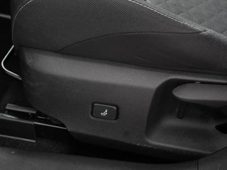 Toyota Corolla Touring Sports – thumbnail 17