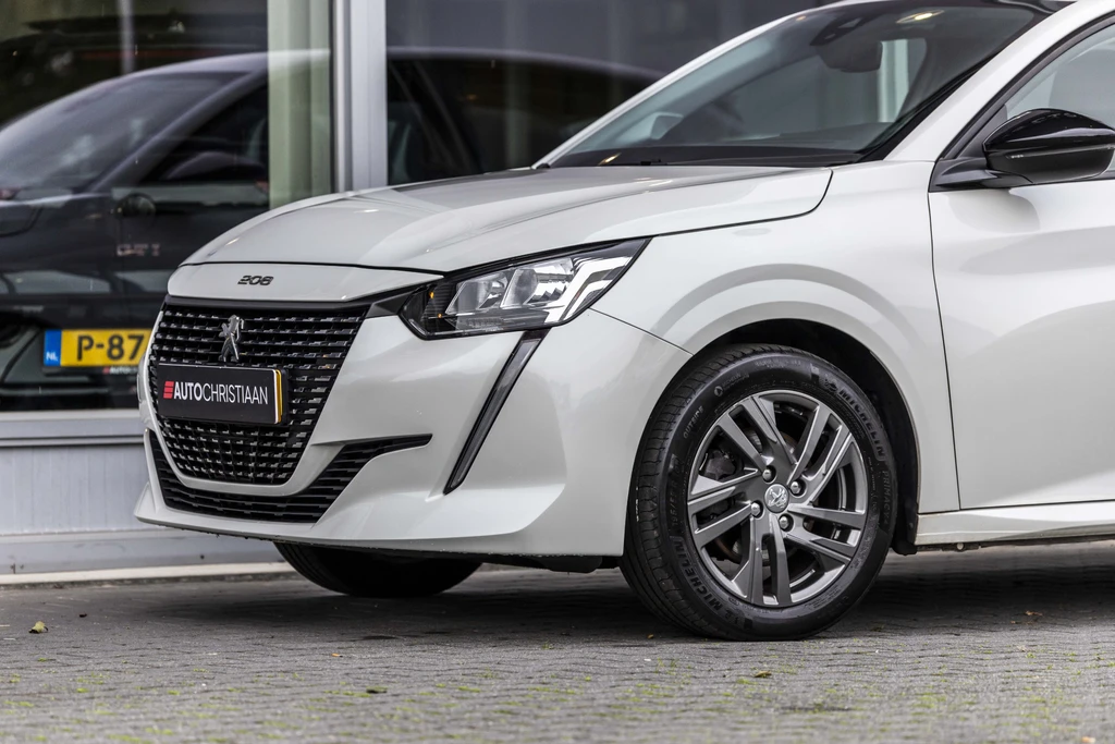 Peugeot 208 – foto 3