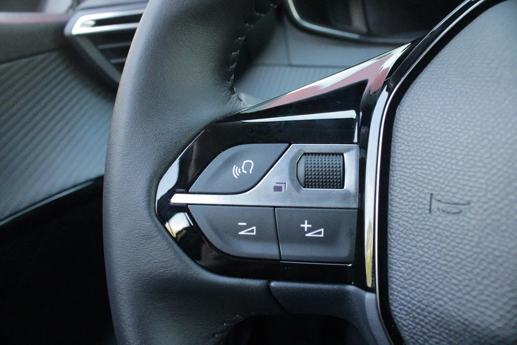 Peugeot 208 – foto 25