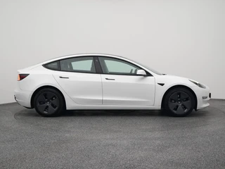 Tesla Model 3 – thumbnail 12