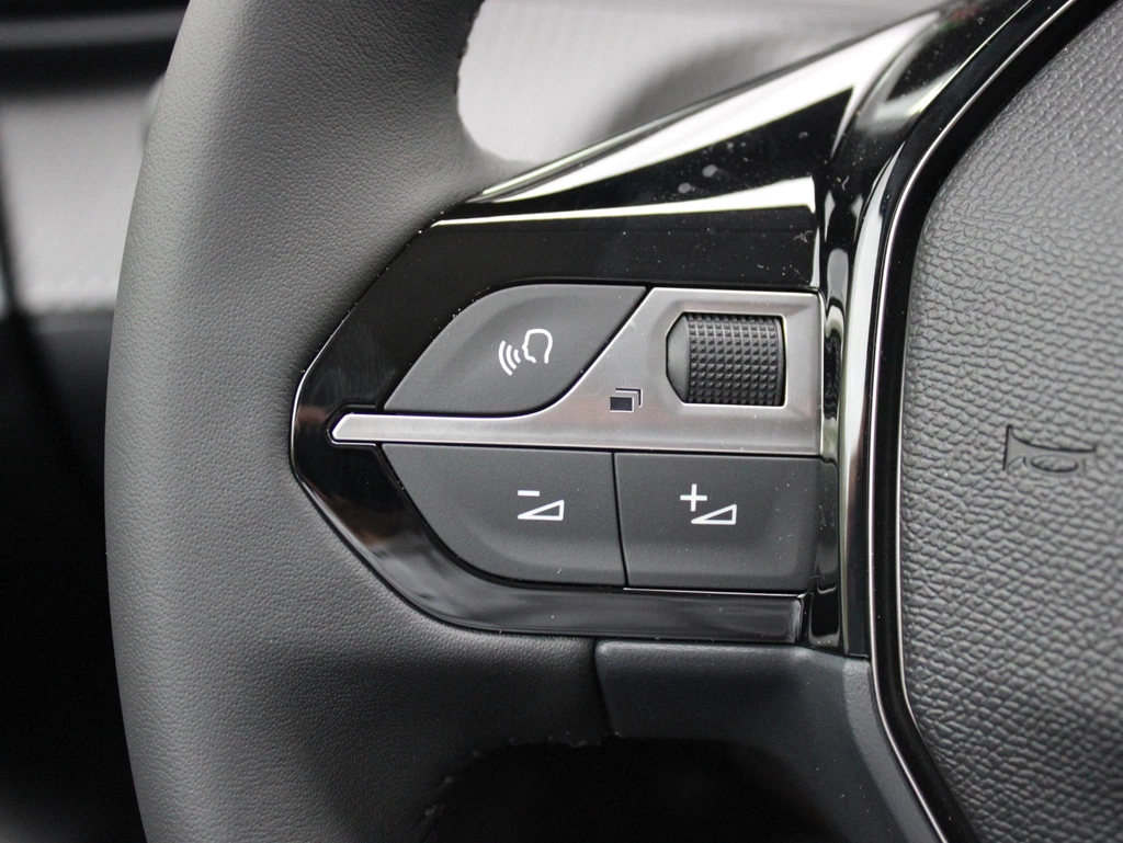Peugeot 208 – foto 23