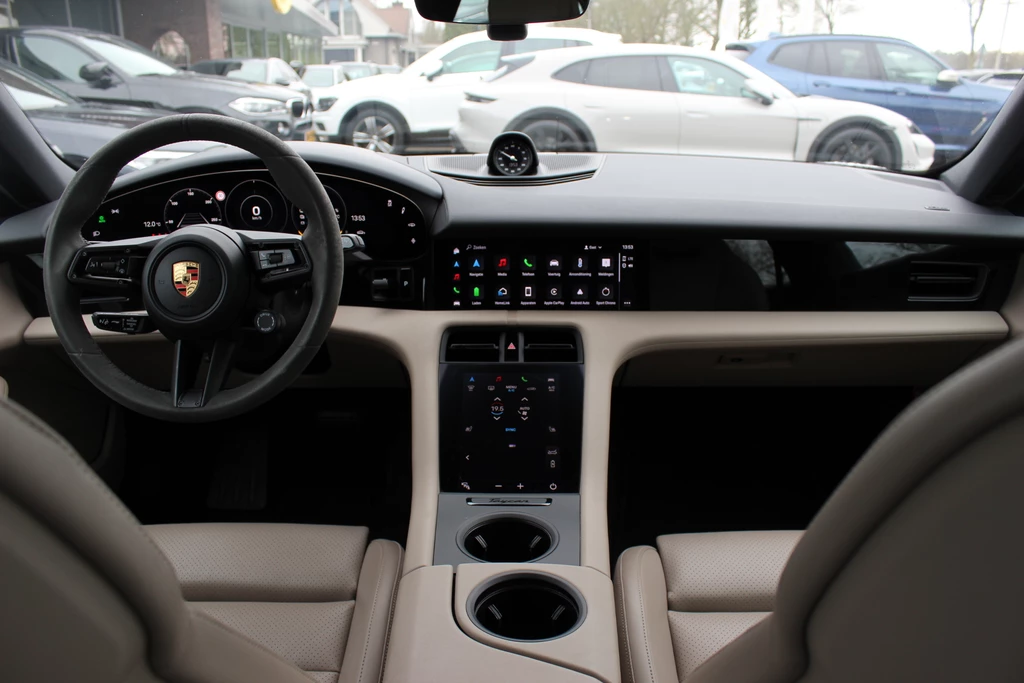 Porsche Taycan – foto 11