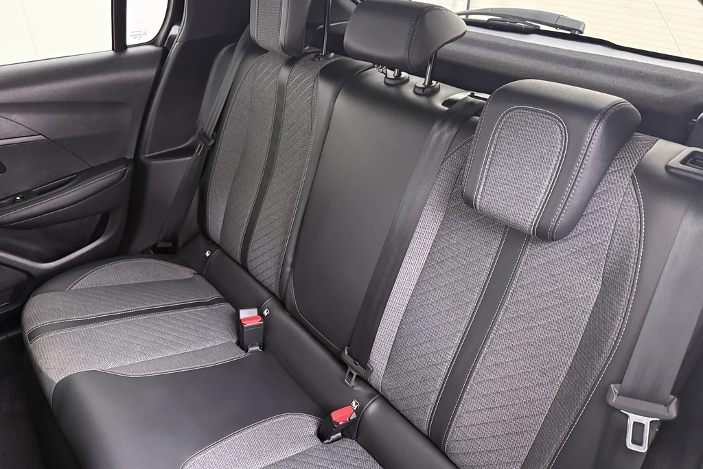 Peugeot 208 – foto 11