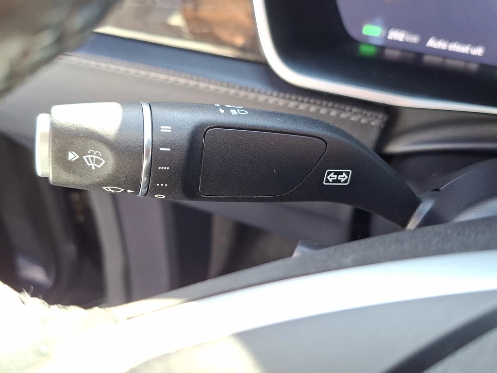 Tesla Model X – foto 30