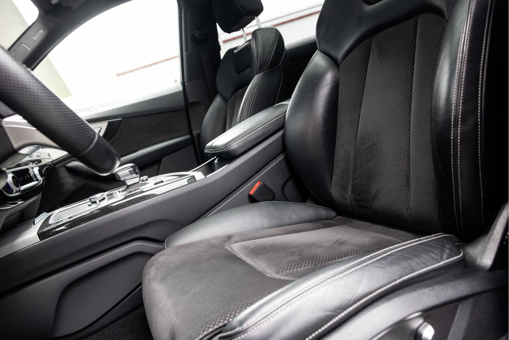 Audi Q7 – foto 13