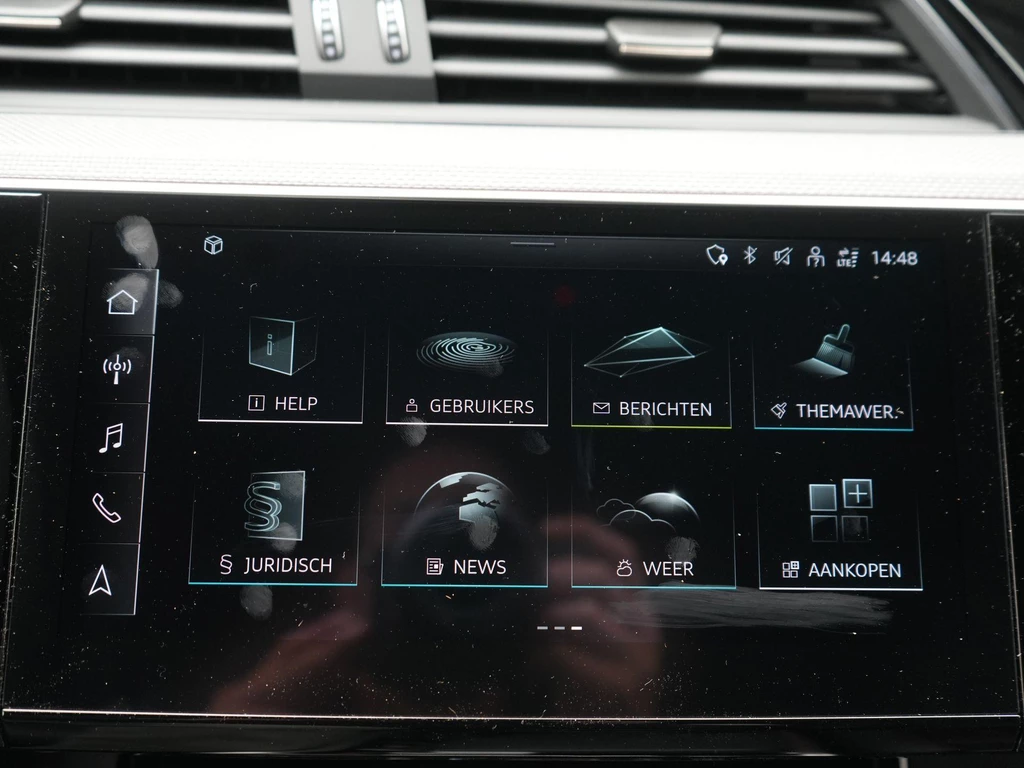Audi Q8 Sportback e-tron – foto 25