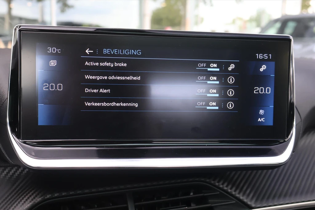 Peugeot 208 – foto 27