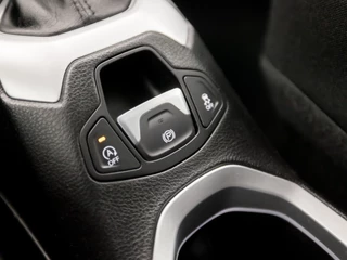 Jeep Renegade – thumbnail 23