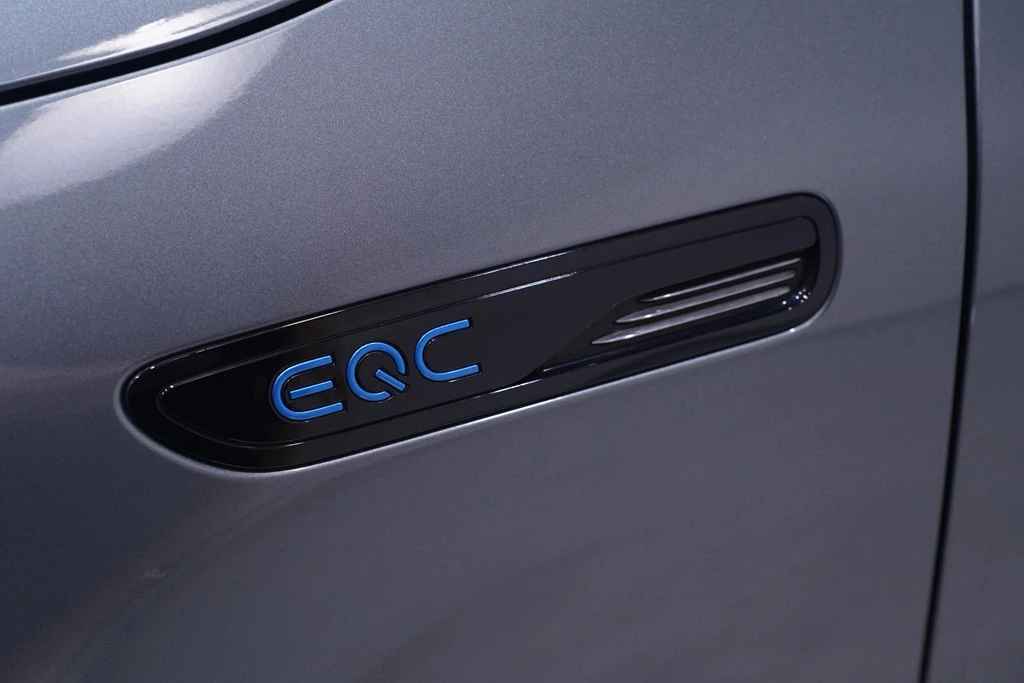 Mercedes-Benz EQC – foto 15