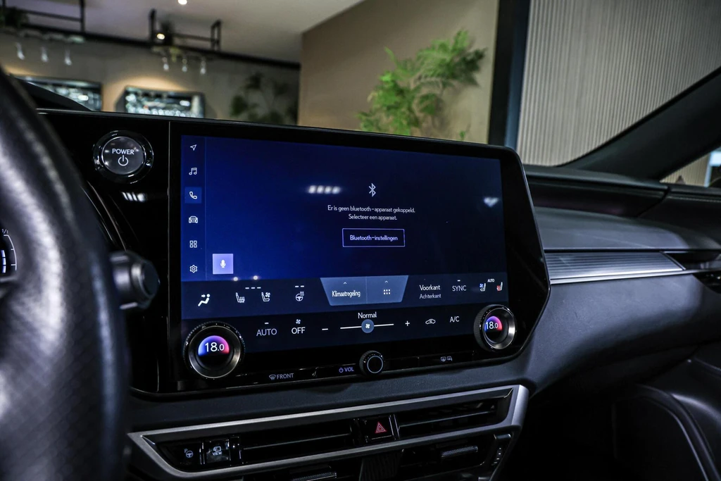 Lexus RX – foto 42