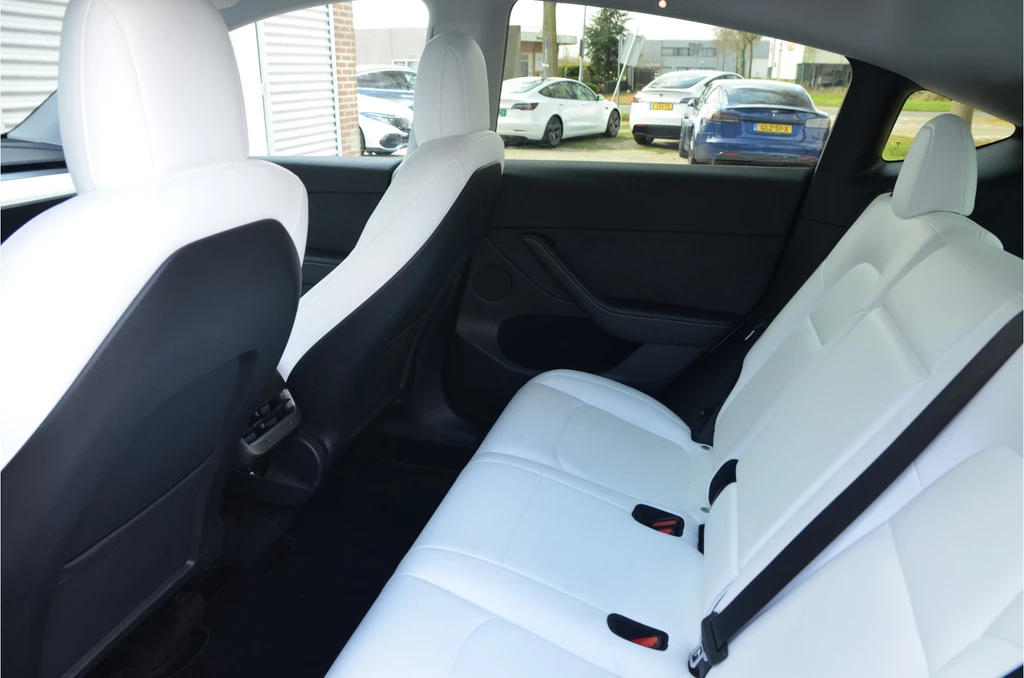 Tesla Model Y – foto 12