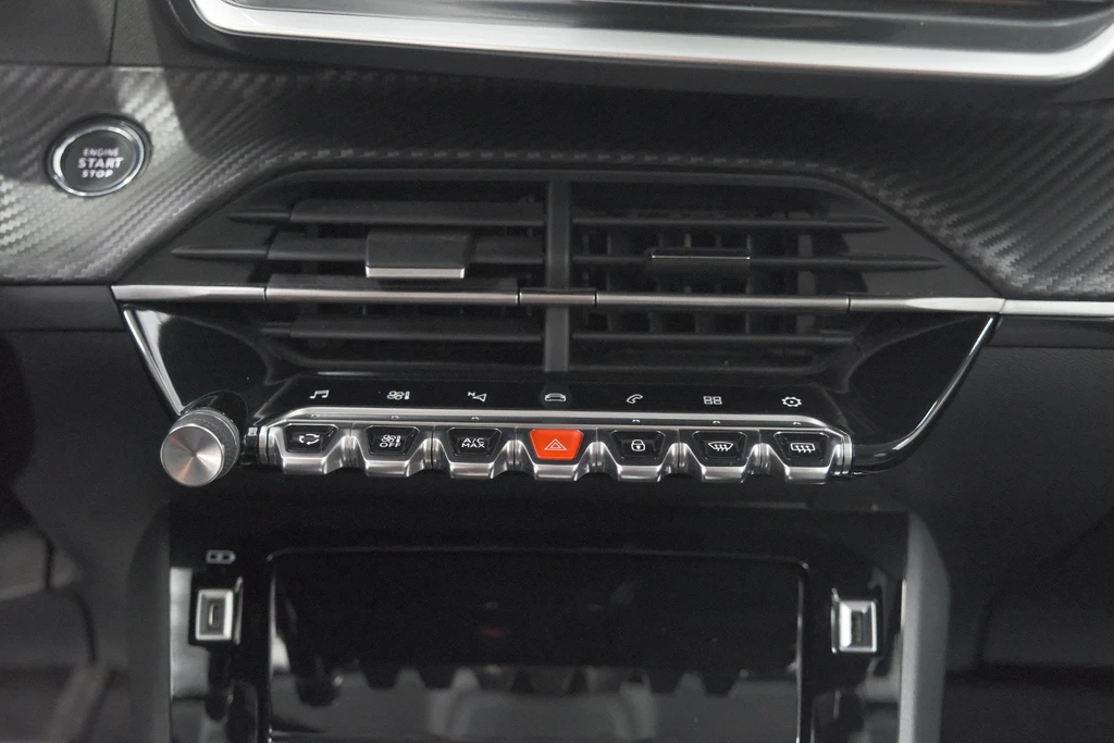 Peugeot 208 – foto 35