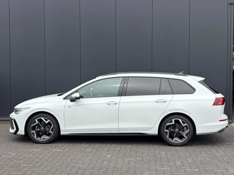 Volkswagen Golf Variant 1.5 TSI 150pk R-Line DSG ACC V-Cockpit Camera Sfeerlicht