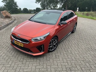 Kia ProCeed – thumbnail 1
