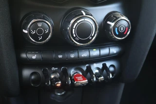 MINI Cooper – thumbnail 17