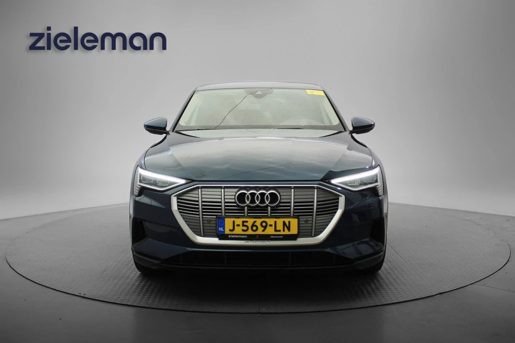 Audi e-tron – foto 8