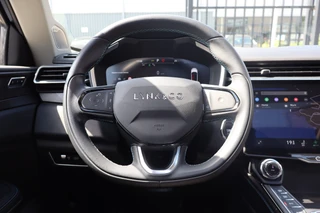 Lynk & Co 01 – thumbnail 13
