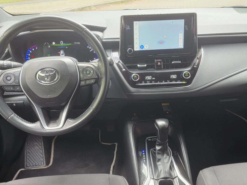Toyota Corolla Touring Sports – foto 31