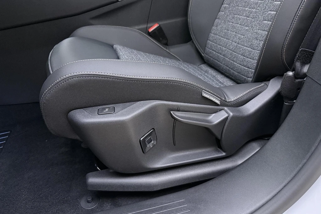 Peugeot e-3008 – foto 19