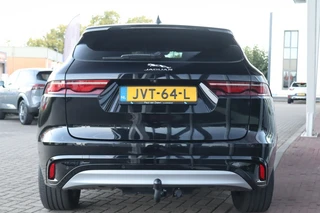 Jaguar F-PACE – thumbnail 9
