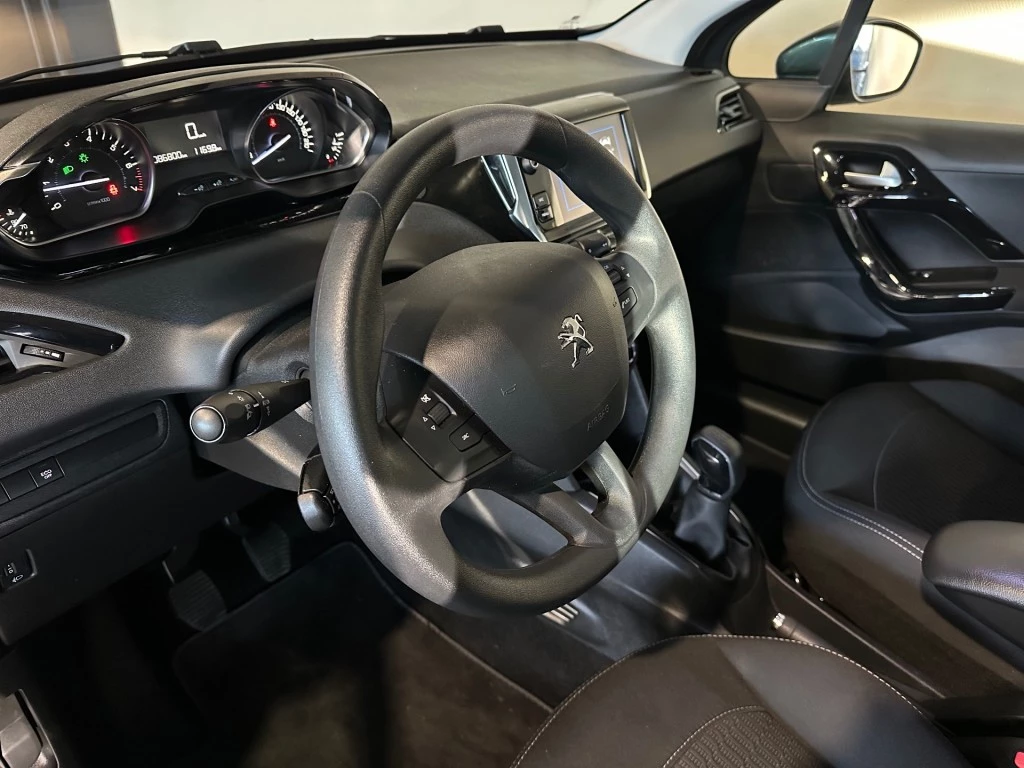 Peugeot 208 – foto 38
