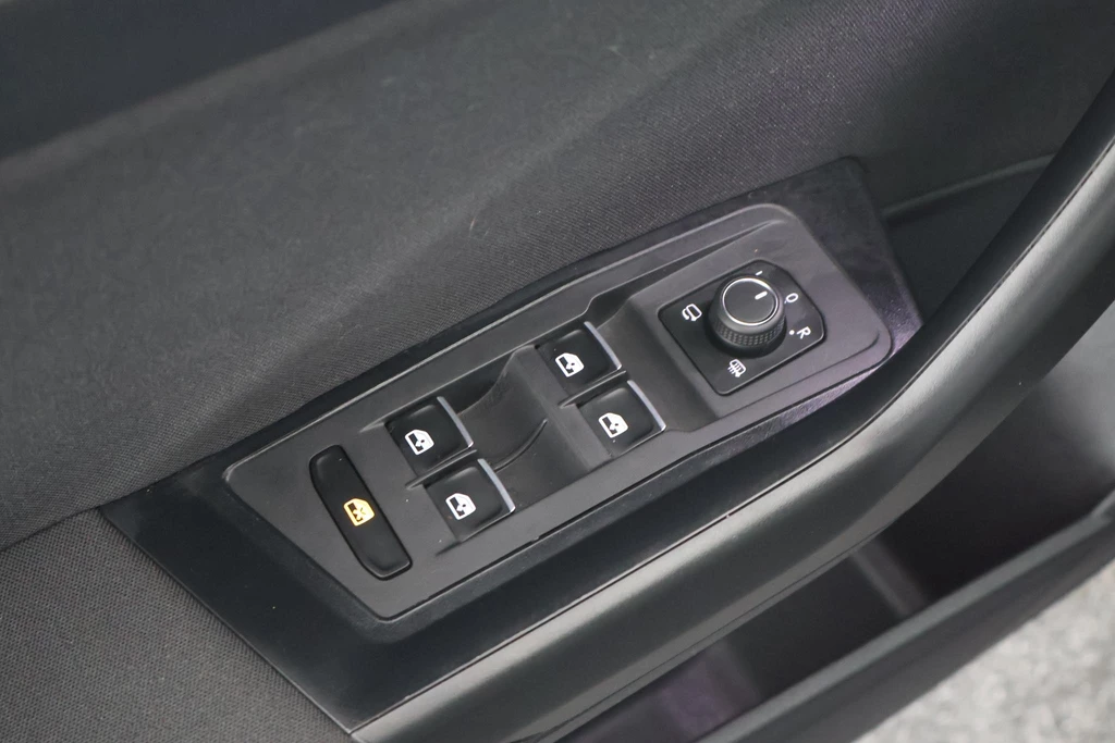Volkswagen T-Roc – foto 17