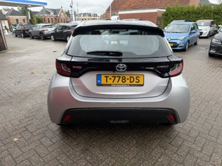 Toyota Yaris – thumbnail 6