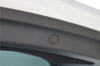 Tesla Model Y – thumbnail 32