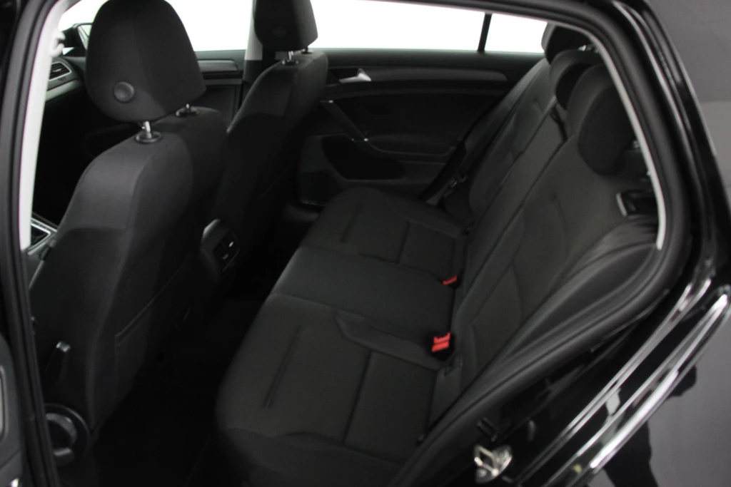 Volkswagen e-Golf – foto 11