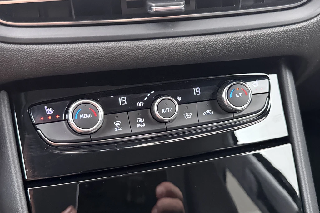 Opel Grandland – foto 28