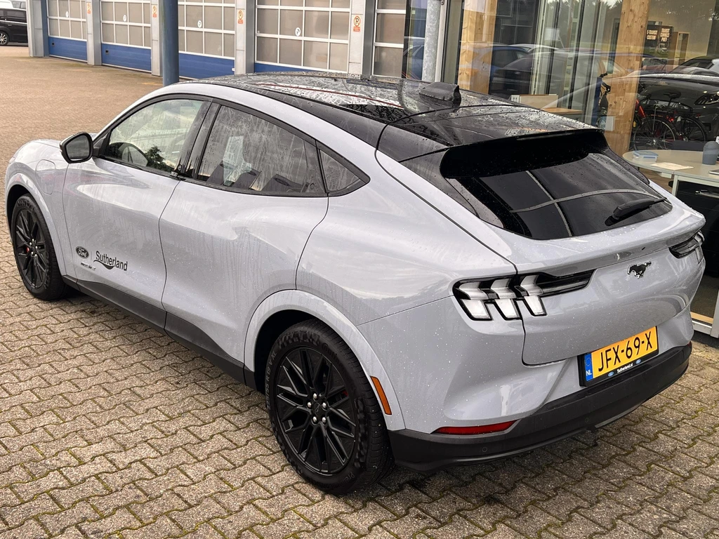 Ford Mustang Mach-E – foto 4