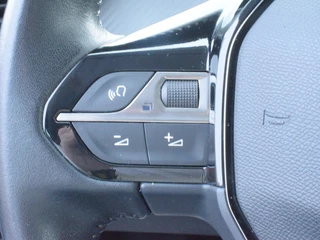 Peugeot 208 – thumbnail 18